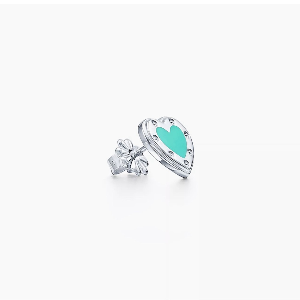 Heart earrings with blue enamel